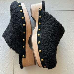 J Crew Faux Fur Sherpa Black Wooden Clogs Shoes Women Size 6